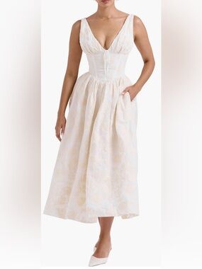 NEW House of CB Emmelina Embroidered Corset Bodice Cocktail Dress Sz S